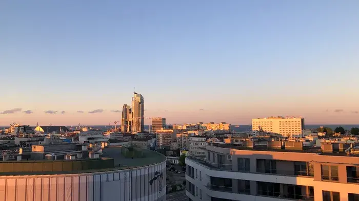gallery. plik: Tlusta-Mewa-Sea-View-Gdynia-apartament-wakacyjny-z-widokiem-na-morze-w-sercu-gdyni-18.webp